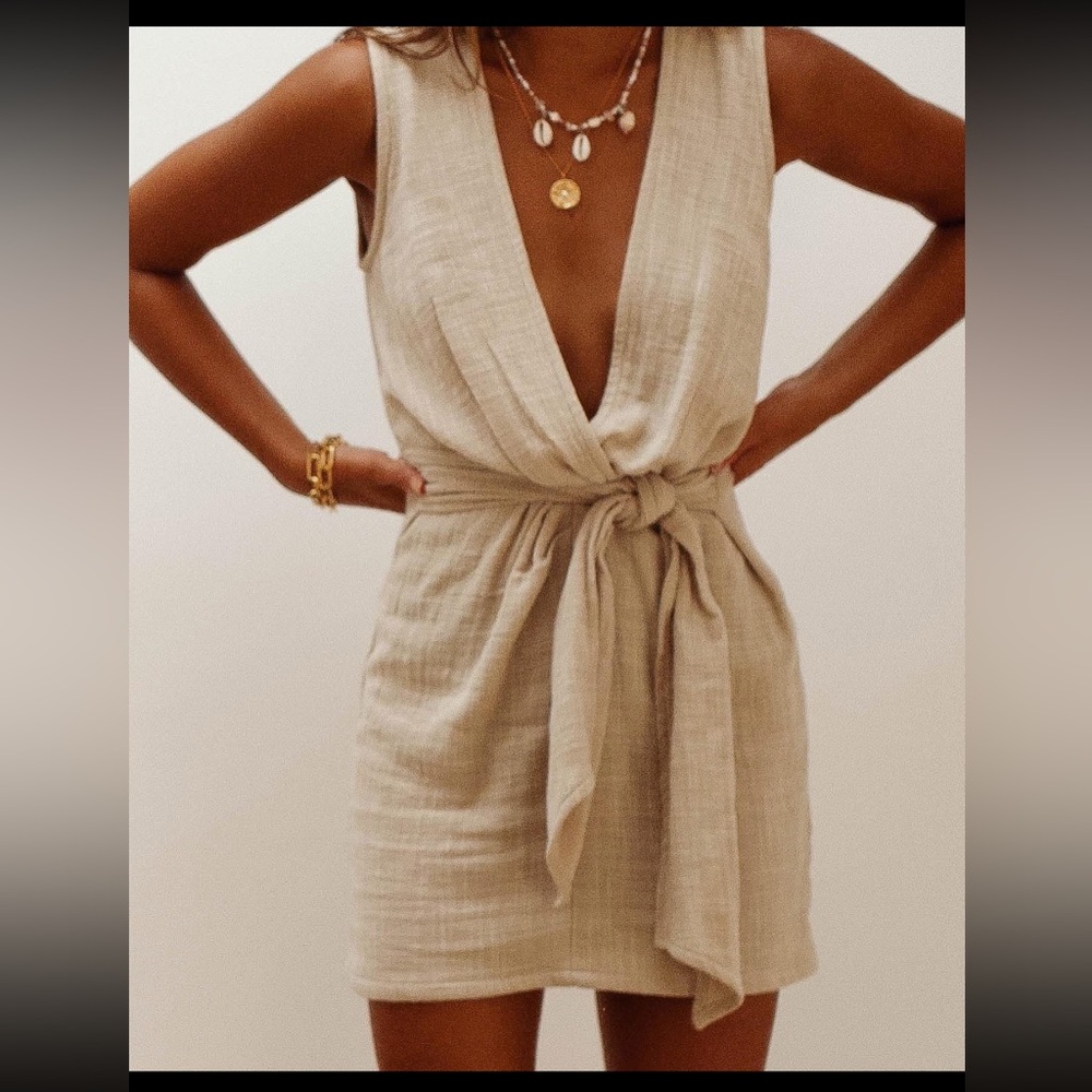 Maurie & Eve - Sleeveless Fall In Love Dress